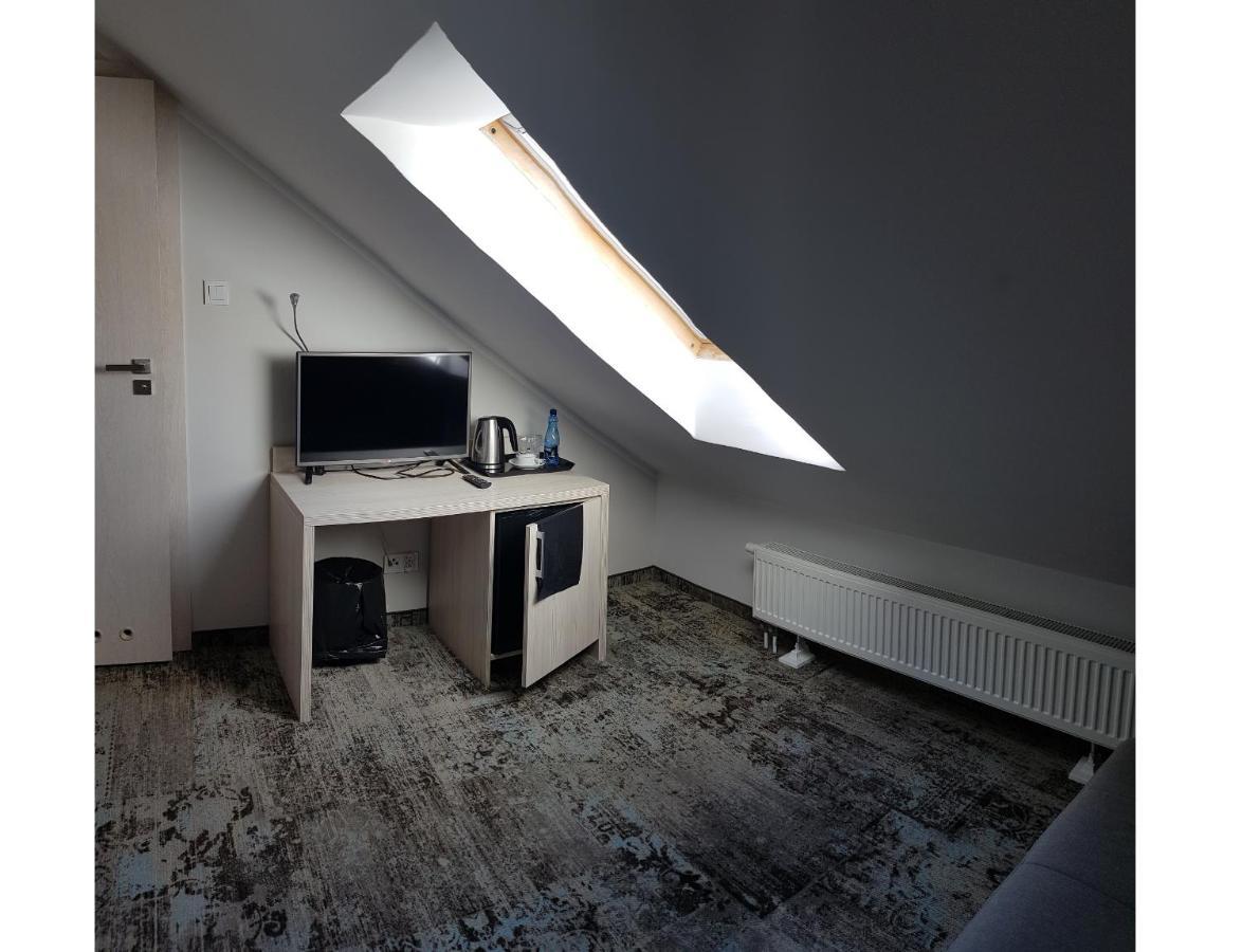 Willa Nest Unieście エクステリア 写真